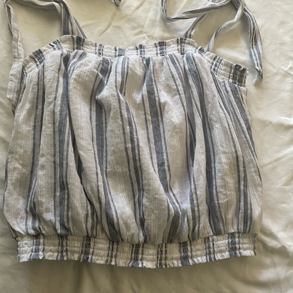 NWT Cropped Summer Top - Picture 5 of 5